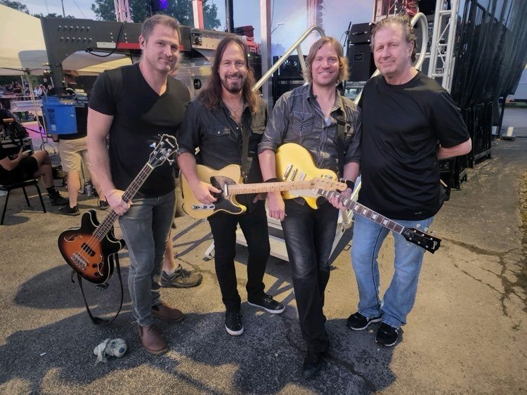 Creedence volta ao Brasil após 5 anos, destaca renovação do público e reforça admiração pelo país: ‘Amo coxinhas’