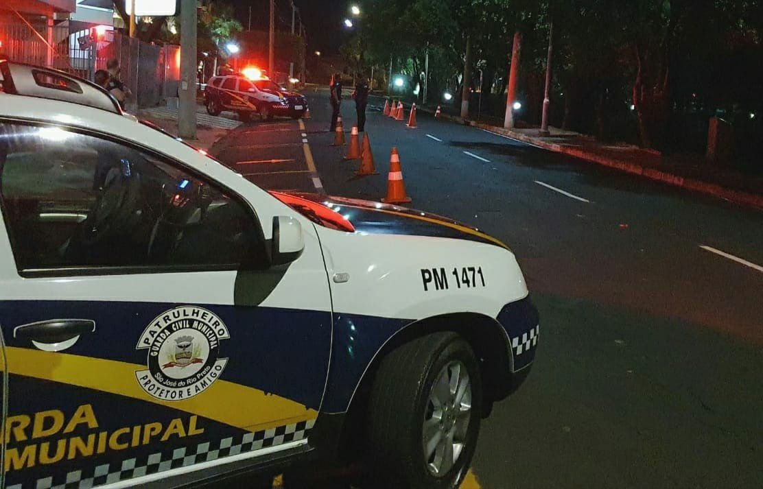 Prefeito de Rio Preto assina contrato para compra de armas da GCM