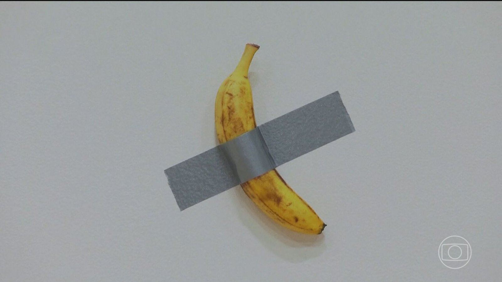 Banana é vendida por R$ 36 milhões em leilão nos EUA