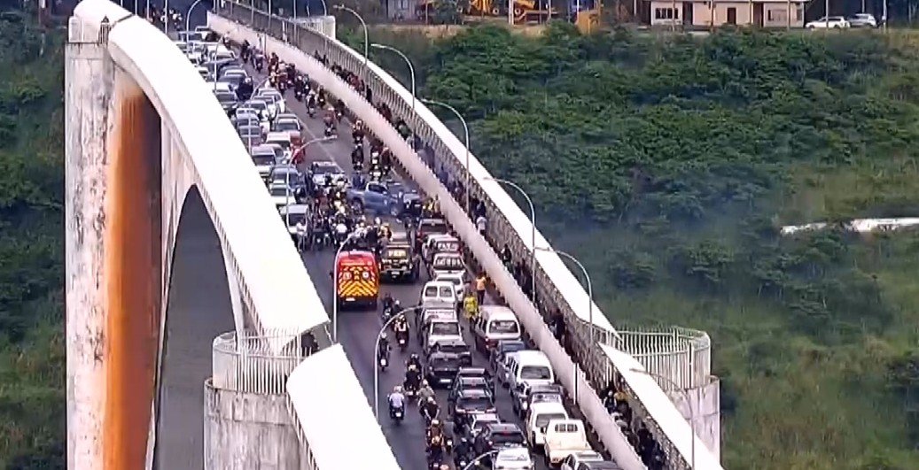 Estudante que morreu em grave acidente na Ponte da Amizade se mudou para o Paraná para realizar sonho de cursar medicina