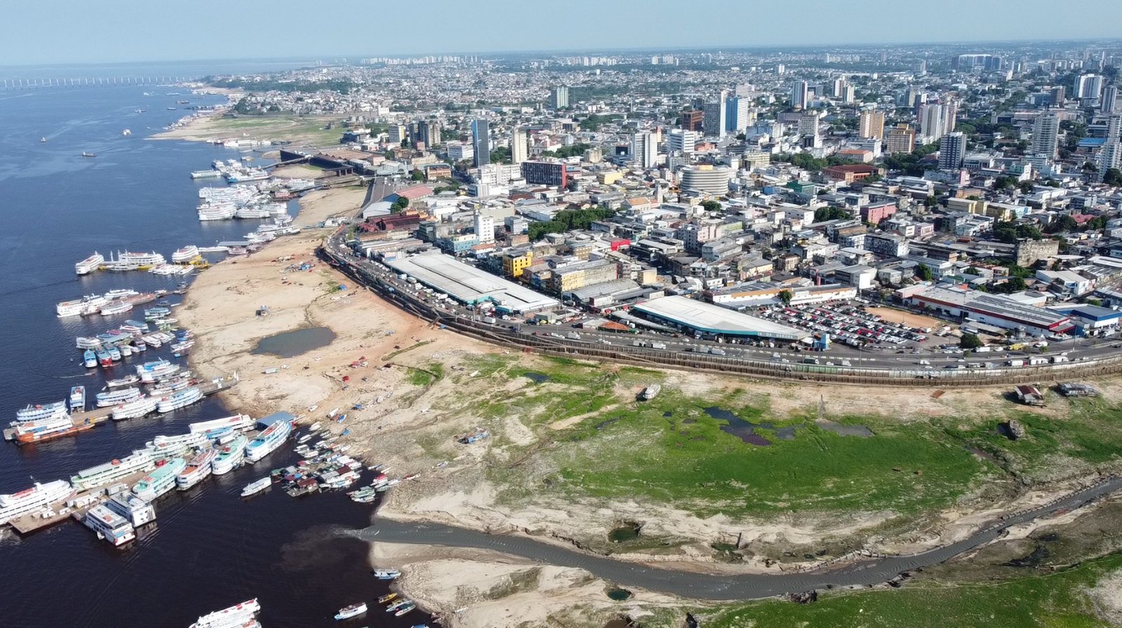 Em quase um mês, Rio Negro subiu mais de dois metros em Manaus