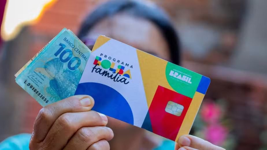 Caixa paga Bolsa Família a beneficiários com NIS de final 8