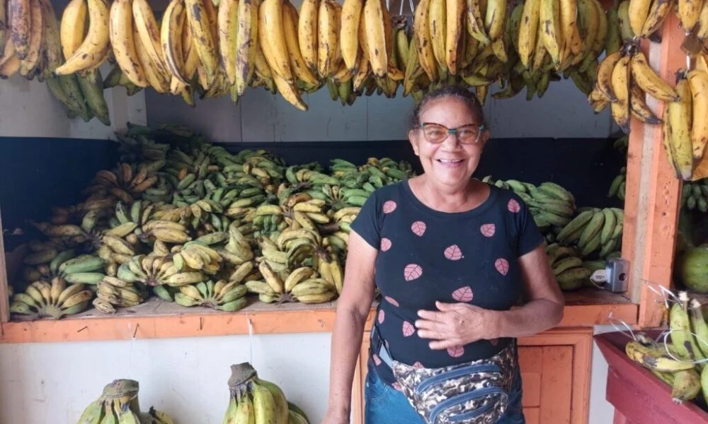 Após queimadas, comércios de Cruzeiro do Sul sofrem escassez de banana