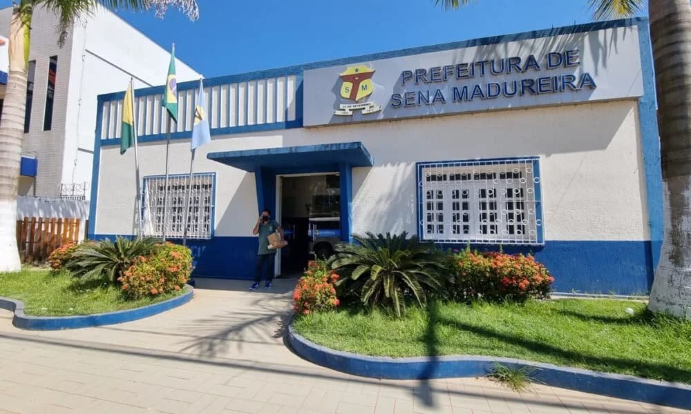 Prefeitura de Sena Madureira vai dar uniforme gratuito a alunos