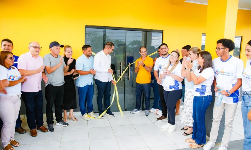 Zequinha Lima entrega mais uma Unidade de Saúde reformada e revitalizada em Cruzeiro do Sul
