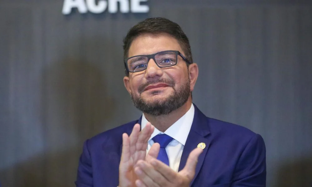 Polícia indicia donos da página da “Meme Acre” após ataque contra Gladson
