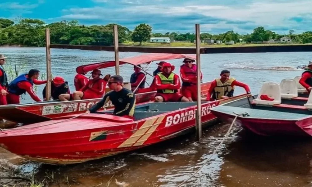 Jovem desaparece no Rio Juruá após cair de embarcação