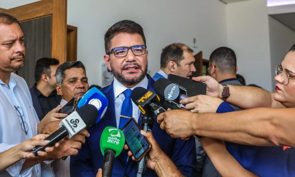 Gladson elogia Nabiha, mas defende autonomia de Bocalom: “decisões são do prefeito”