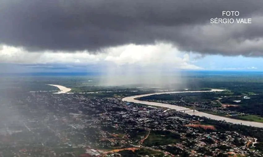 Inmet emite novo alerta de chuvas intensas para esta segunda no Acre