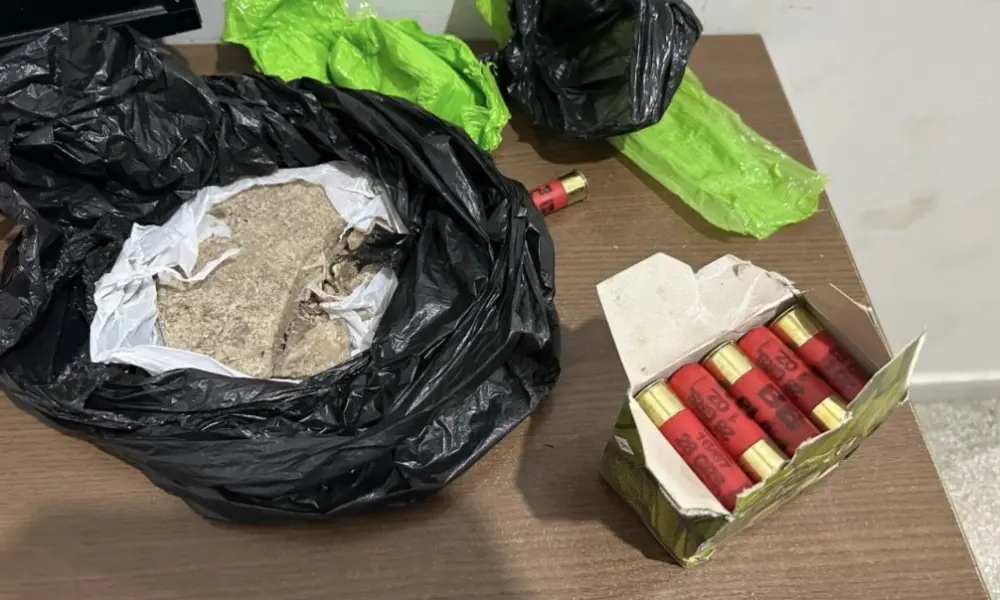 Peruanos são presos em Mâncio Lima com drogas e munição