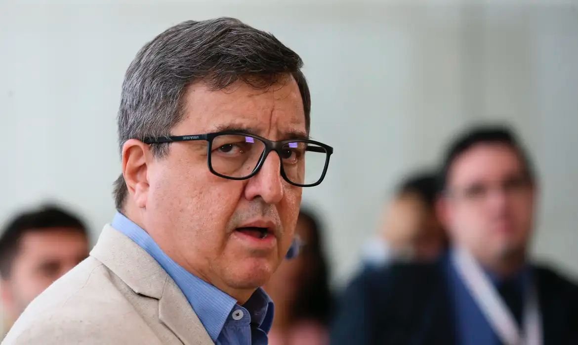 Câmara dos Deputados aprova urgência de PL que inclui facções em atos de terrorismo