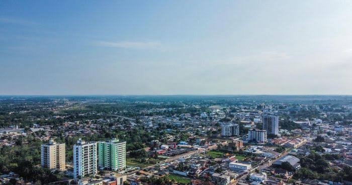 Segunda-feira será quente, com sol, nuvens e chuvas pontuais no Acre