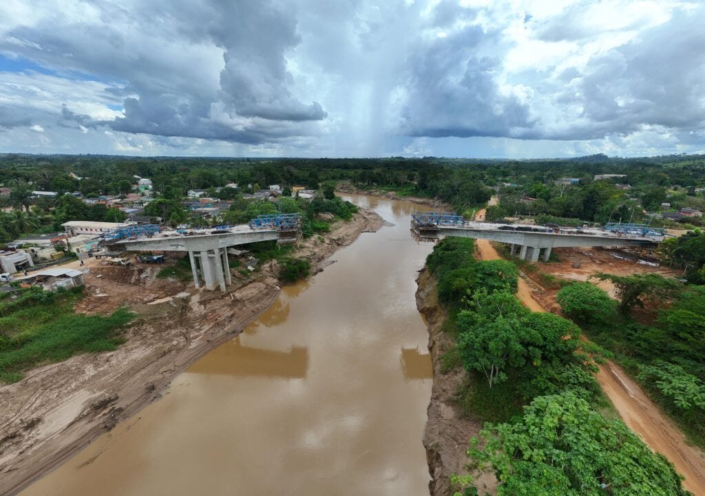 Governo do Acre alcança 80% da construção da nova Ponte da Sibéria, em Xapuri