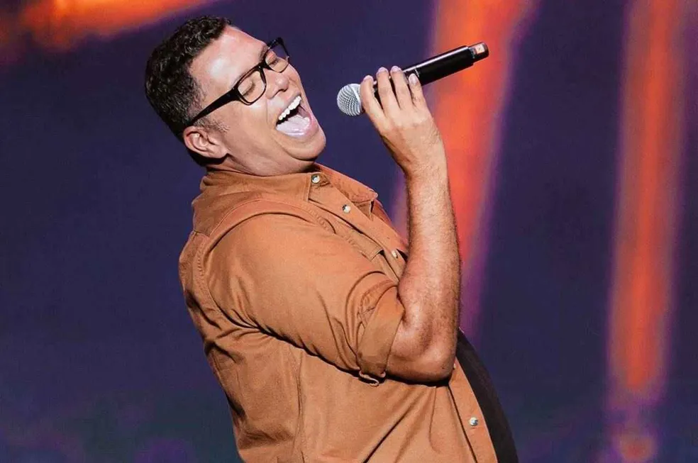 Prefeitura de Mâncio Lima anuncia duas atrações nacionais para os 48 anos de Mâncio Lima, o cantor Gospel Anderson Freire e a Banda Lambasaia