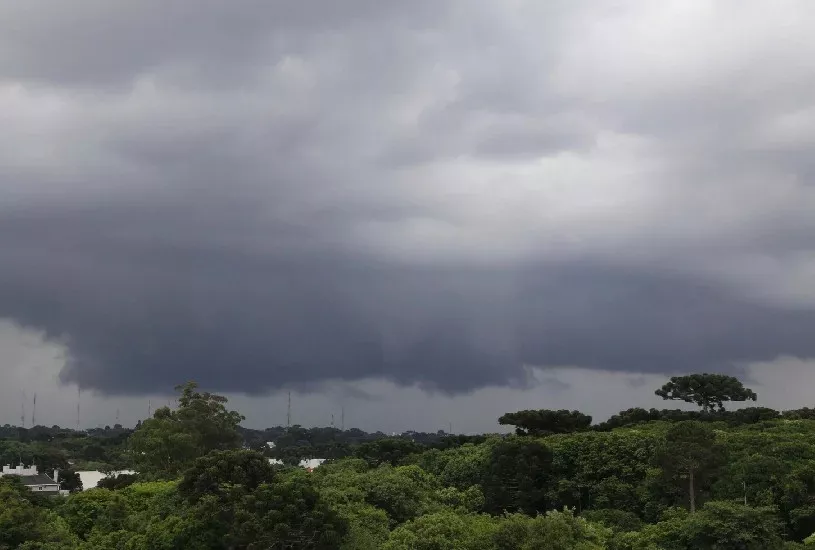 Frente fria de origem polar provoca queda de temperatura em todo o Acre