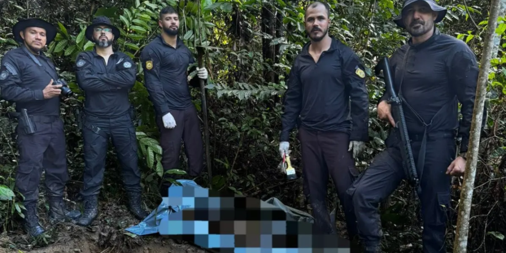 Polícia Civil exuma corpo de jovem morto durante caçada na fronteira do Acre com o Peru