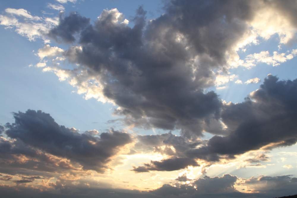 Acre terá quinta-feira de calor intenso, sol entre nuvens e chuvas isoladas