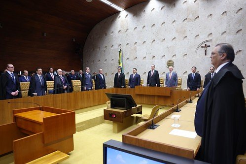STF assume investigação sobre descontos indevidos em aposentadorias e pensões do INSS