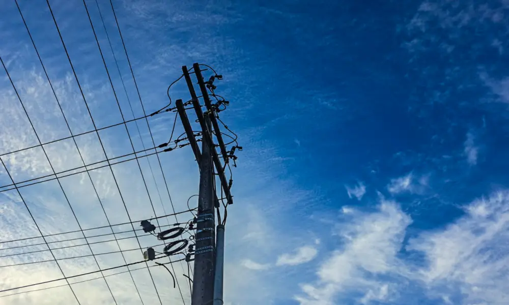 Tentativa de furto de fios deixa RBTrans sem energia e compromete semáforos na capital