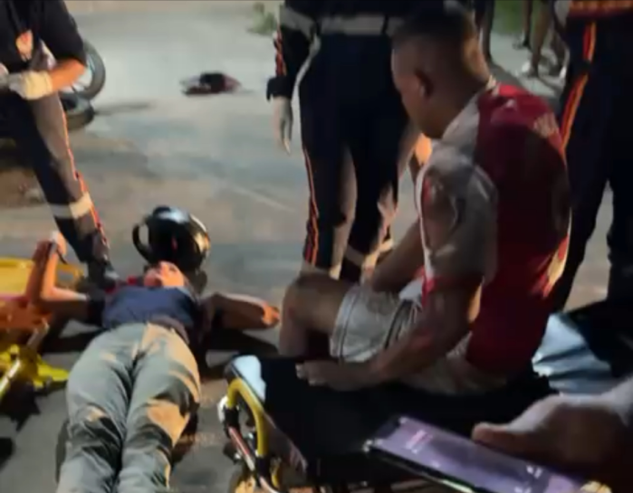 Casal fica ferido após colisão em avenida movimentada em Cruzeiro do Sul