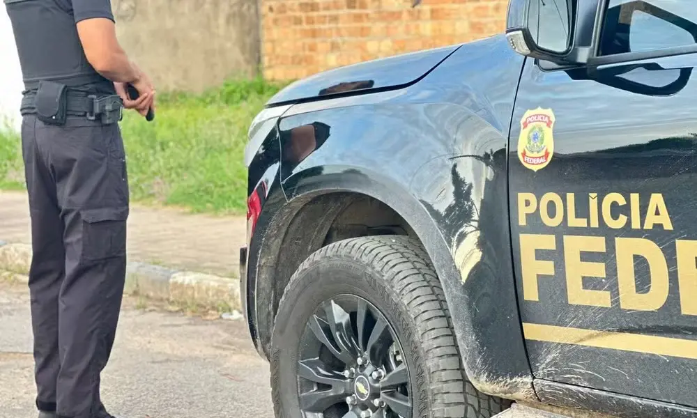 Ex-terceirizado da PRF e frentista são alvos da PF por desvio de combustível