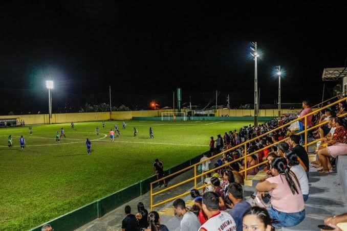 Cruzeiro do Sul Recebe Estrelas do Futebol em Grande Evento no Estádio Cruzeirão