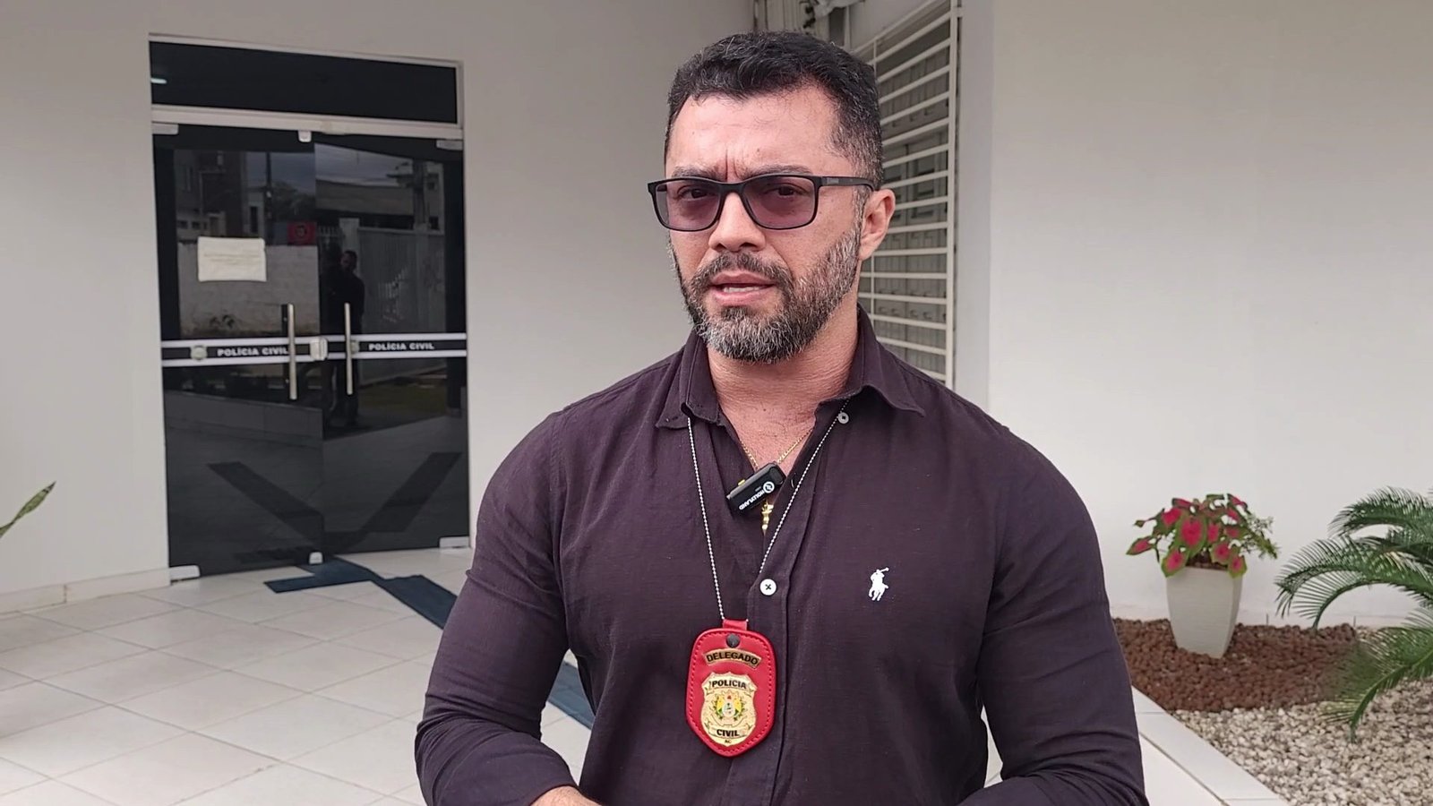 Delegado afirma que água usada no banho de Aurora pode ter atingido até 57°C e reforça que investigações seguem em várias frentes