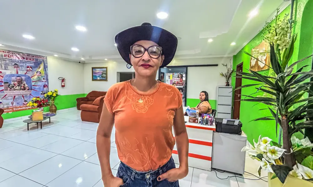 Professora Rosana Nascimento é reeleita presidente do Sinteac com 61,32% dos votos