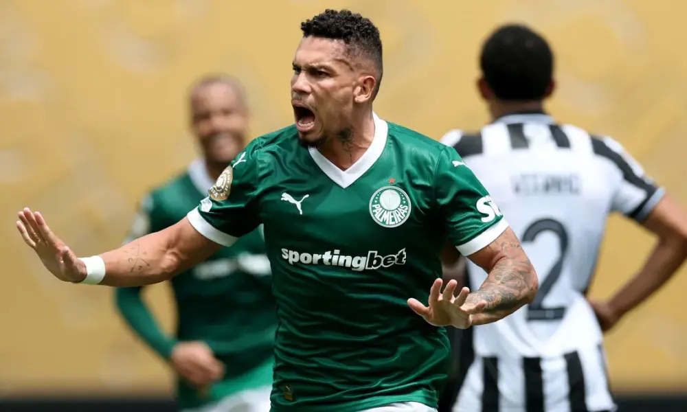 Paulinho brilha na prorrogação e Palmeiras avança às quartas do Mundial
