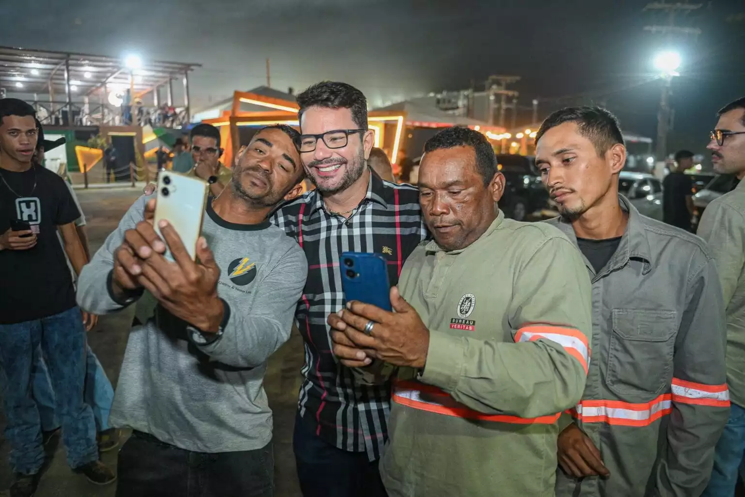 “Vai ser a maior de todos os tempos”, diz Gladson ao participar de várias atividades na quarta noite da ExpoJuruá