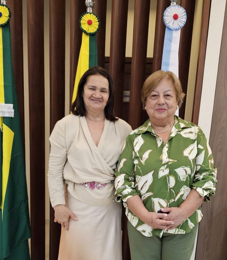 Presidente do TCE-AC recebe ex-primeira dama Beatriz Cameli e conhece trabalho social com mulheres em tratamento contra a dependência química