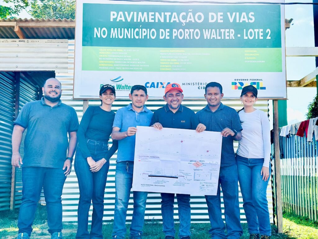 Em Porto Walter, prefeito César Andrade dá início às obras de pavimentação da Rua da Restinga