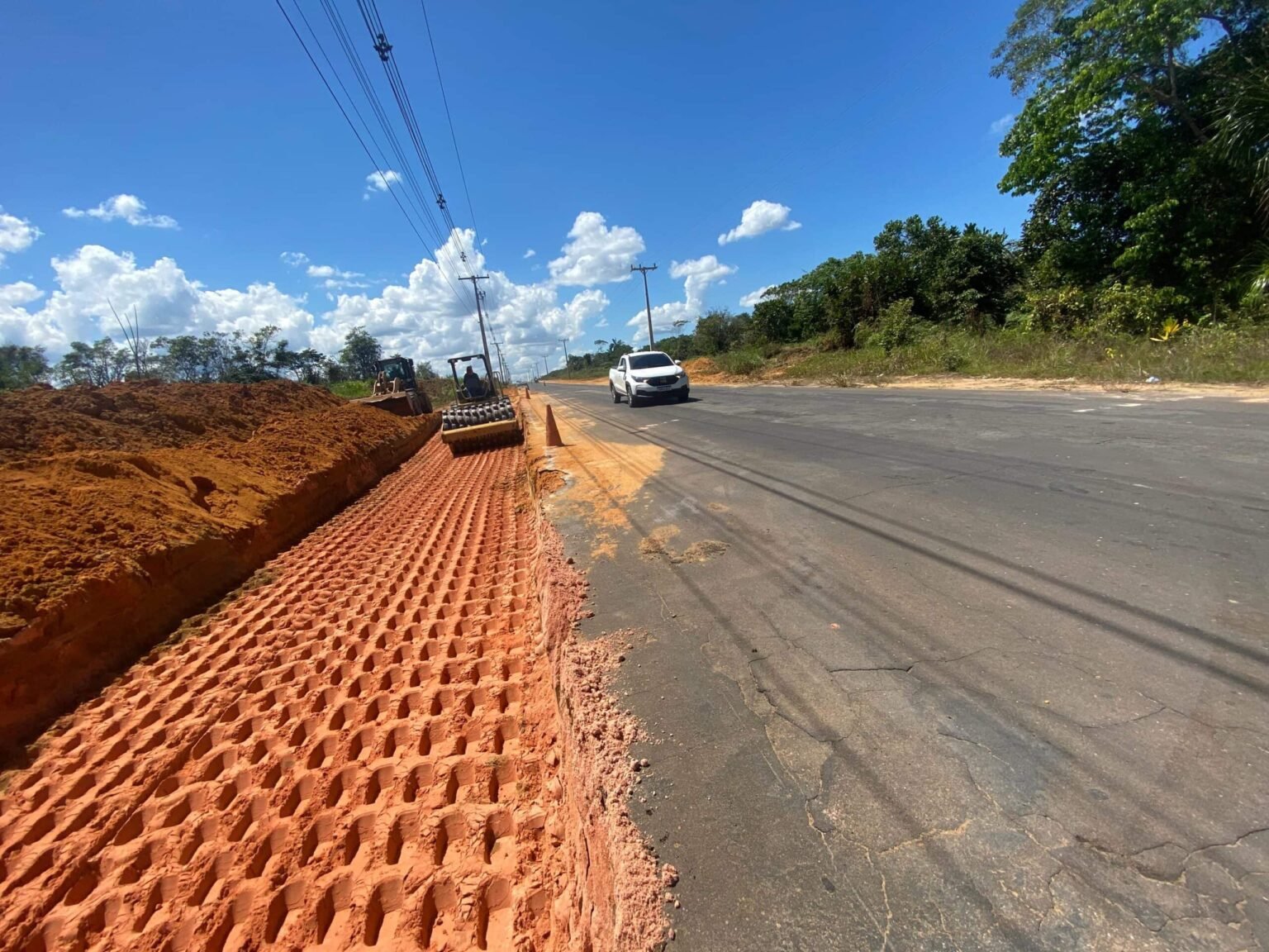 Deracre retoma segunda etapa das obras de restauração da AC-405, em Cruzeiro do Sul