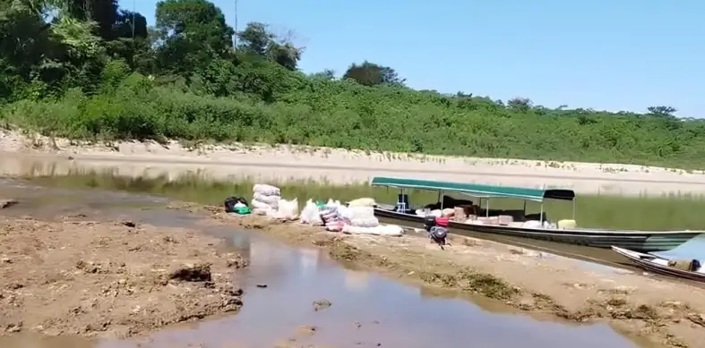 Seca dos rios leva Educação do Acre a reorganizar calendário escolar em comunidades isoladas