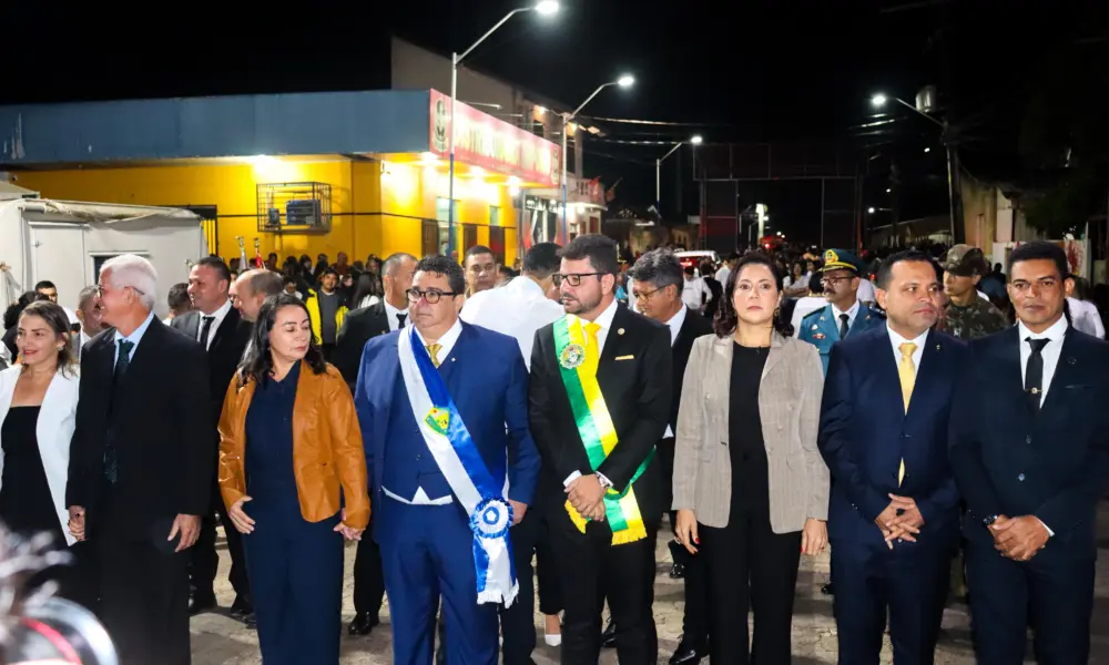 Brasiléia celebra 115 anos com desfile e homenagens à sua história
