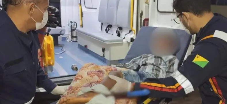 No Acre, criança de 10 anos crava faca no irmão durante discussão por Wi-Fi