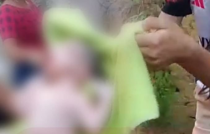 Justiça libera jovem suspeita de jogar filho recém-nascido em barranco em Manaus