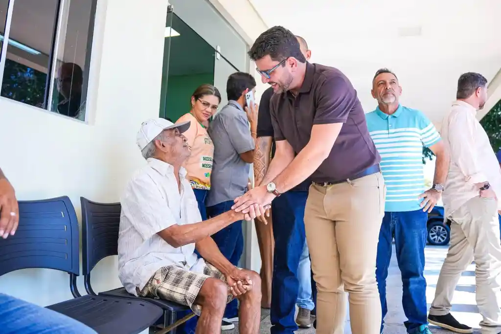 Gladson acompanha mutirão de cirurgias em Mâncio Lima