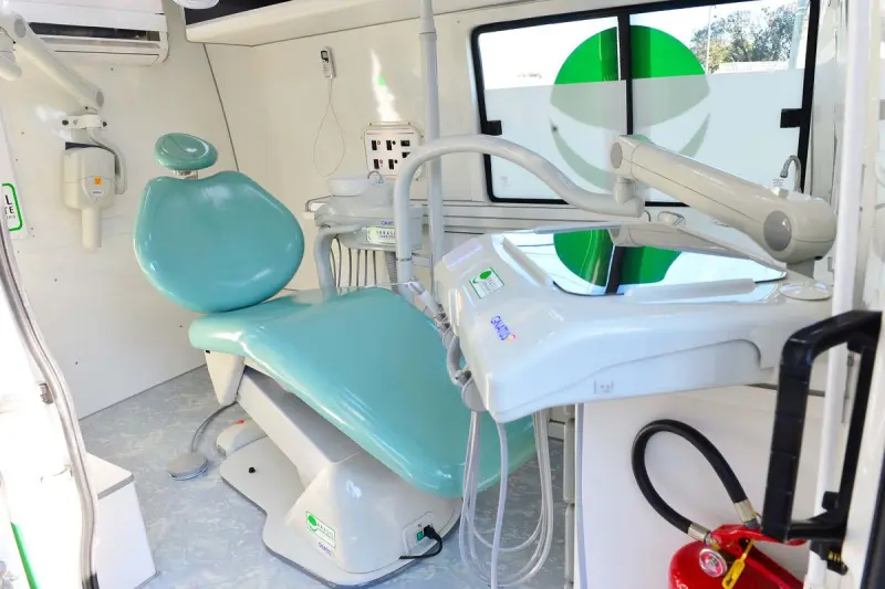 Governo entrega cinco Unidades Odontológicas Móveis para o Acre