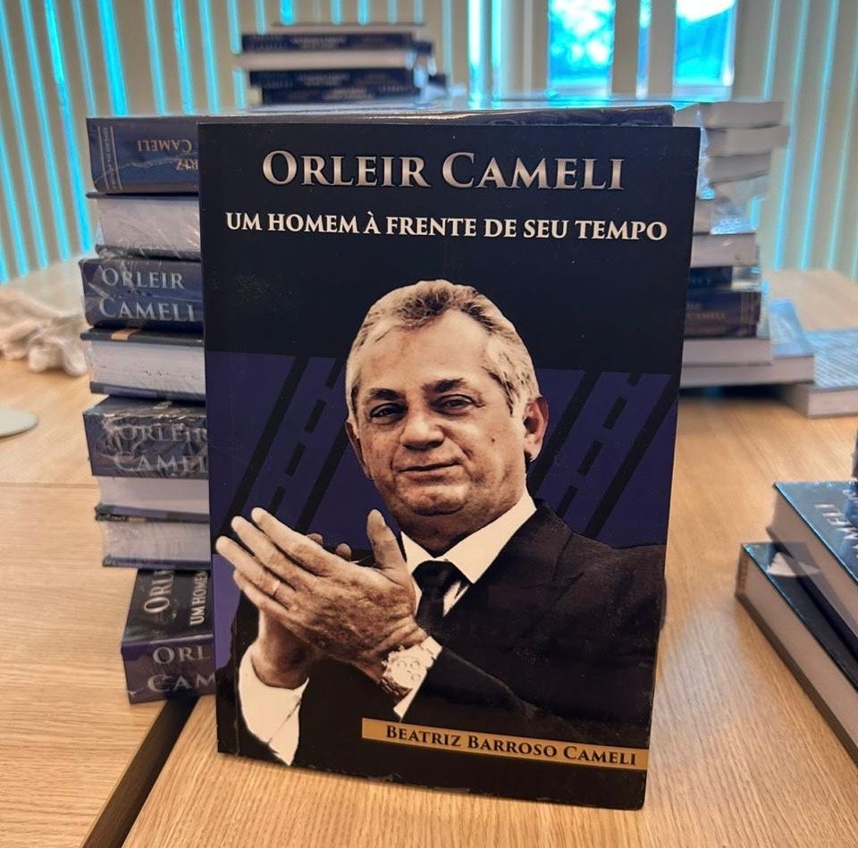 Viúva de Orleir Cameli lança livro que retrata legado do ex-governador no Acre