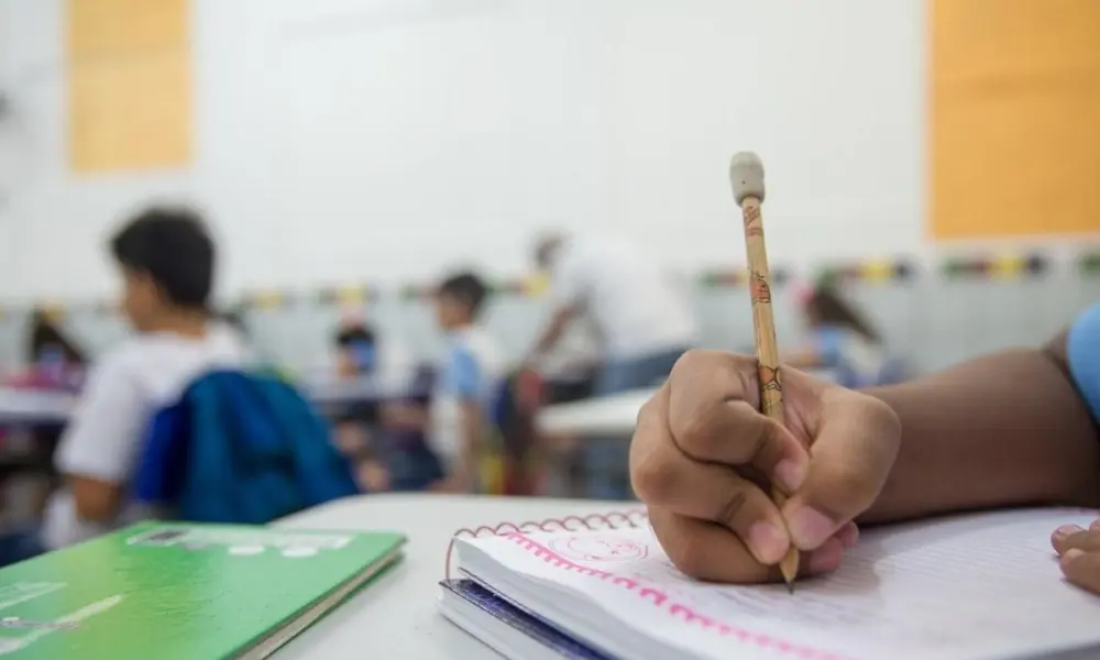 Acre lidera gastos com Educação e obtém redução da dívida consolidada