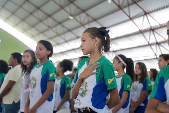 Acre se destaca no país e investe mais de 1 bilhão em educação no 1º semestre de 2025