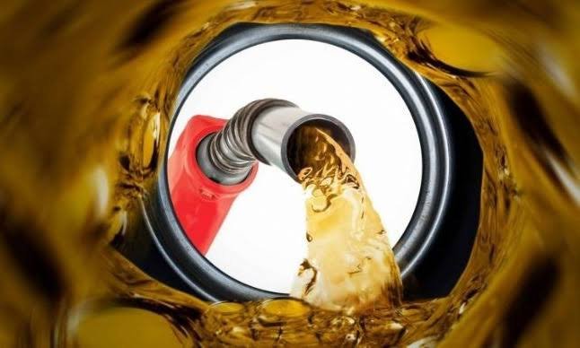 Gasolina pode passar de R$ 11 em Marechal e R$ 9,80 em Porto Walter com agravamento da seca no Juruá