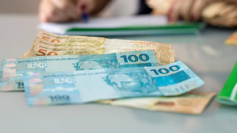 PIS/Pasep 2025: último lote do abono salarial será pago nesta semana; veja quem recebe