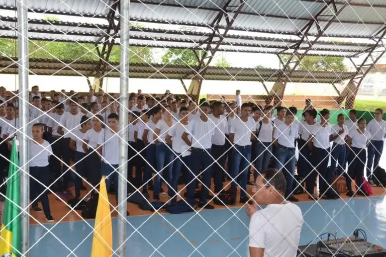 Acre pode continuar réu em ação contra padrões estéticos em escolas militares