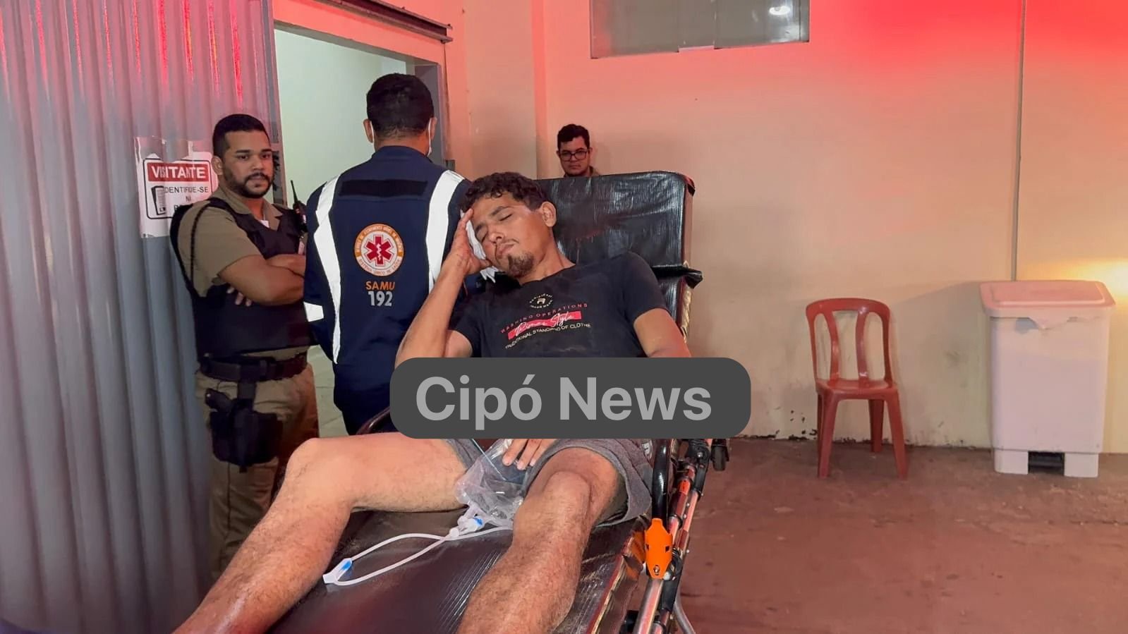 Ciclista sofre traumatismo craniano após colisão com veículo