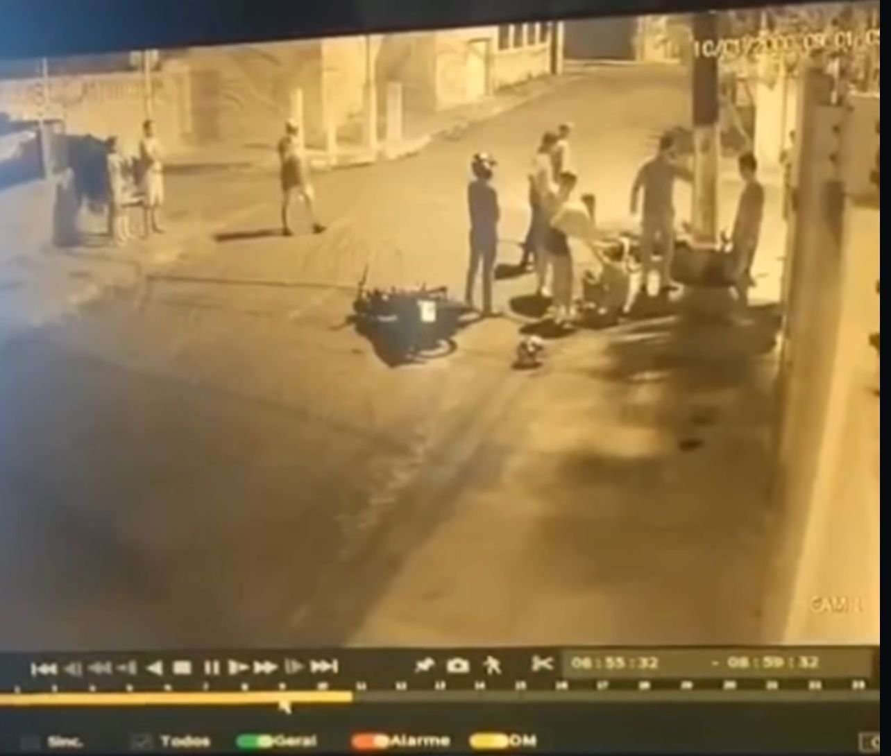 Entregador morre em acidente provocado por adolescentes em cruzamento de Rio Branco