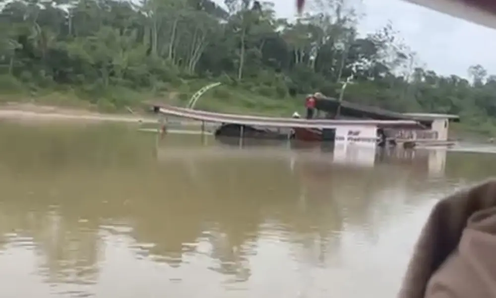 Embarcação Afunda no Rio Juruá, no Acre, mas sem Vítimas e com Mercadorias