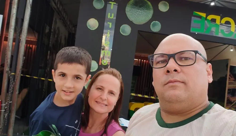 Bruninho, de 11 anos, viaja a Porto Alegre para cirurgia cerebral com apoio de Gusttavo Lima