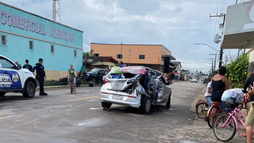 Jovens que morreram em acidente trágico tinham apenas 18 e 15 anos